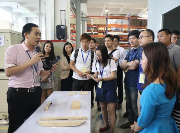 巴斯特的极致天窗工艺j9九游会入口遇见伟(图11) 巴斯特的极致天窗工艺j9九游会入口遇见伟(图11)